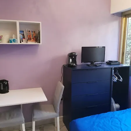Studette Avec Piscine فيليوفرُنش سور مير